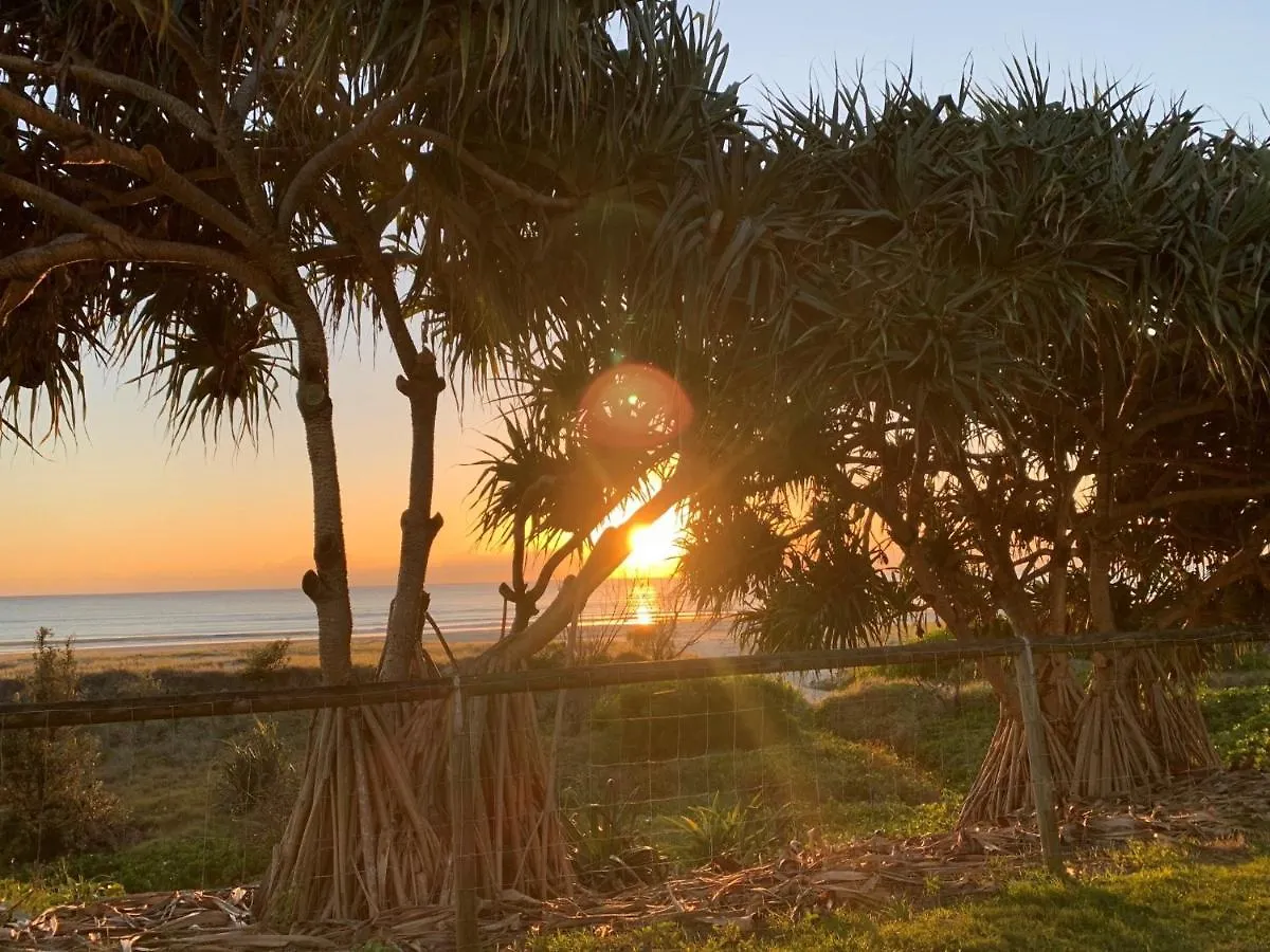 Yha Coolangatta Gold Coast Hostel