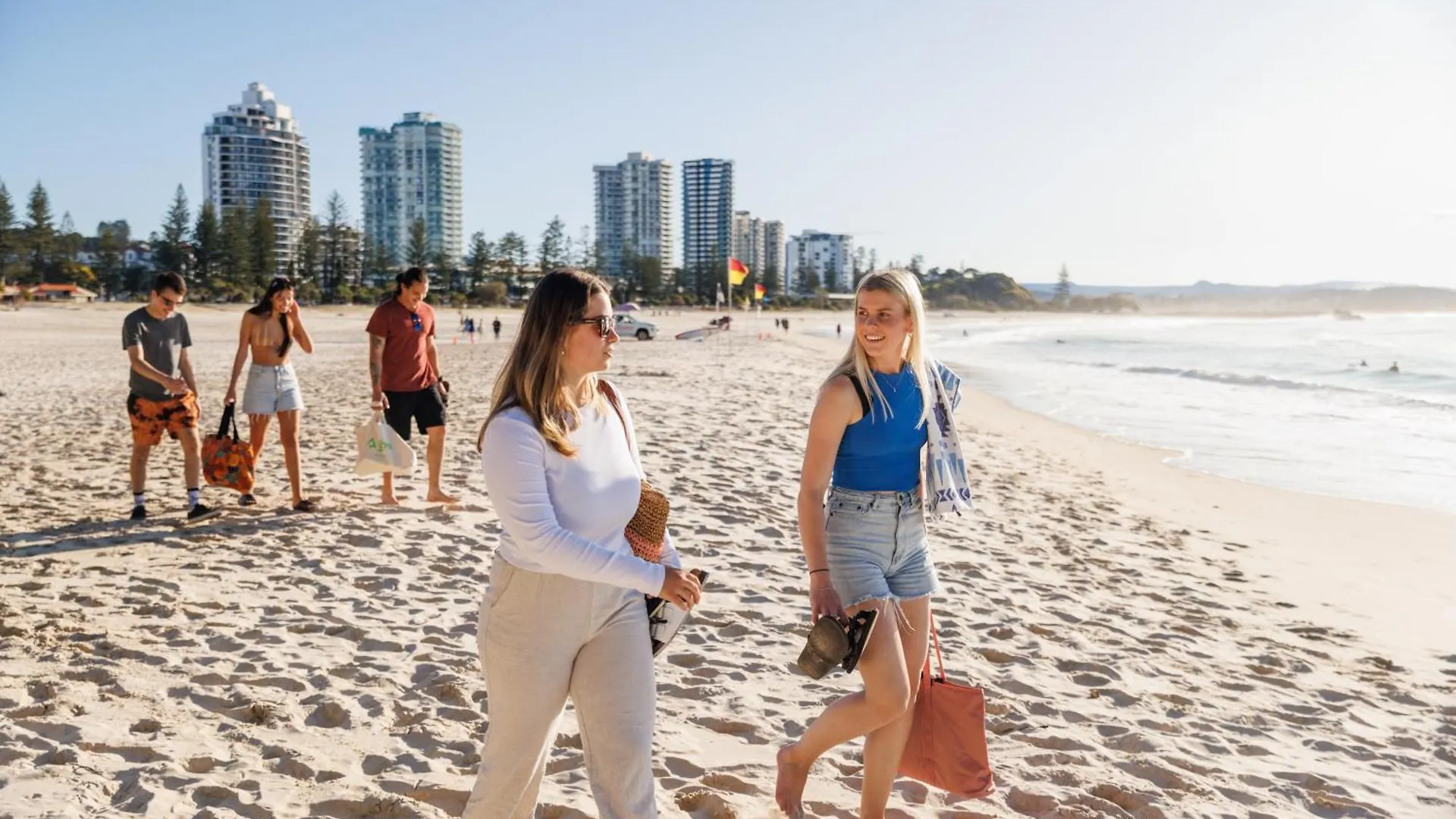 Yha Coolangatta Gold Coast Hostel
