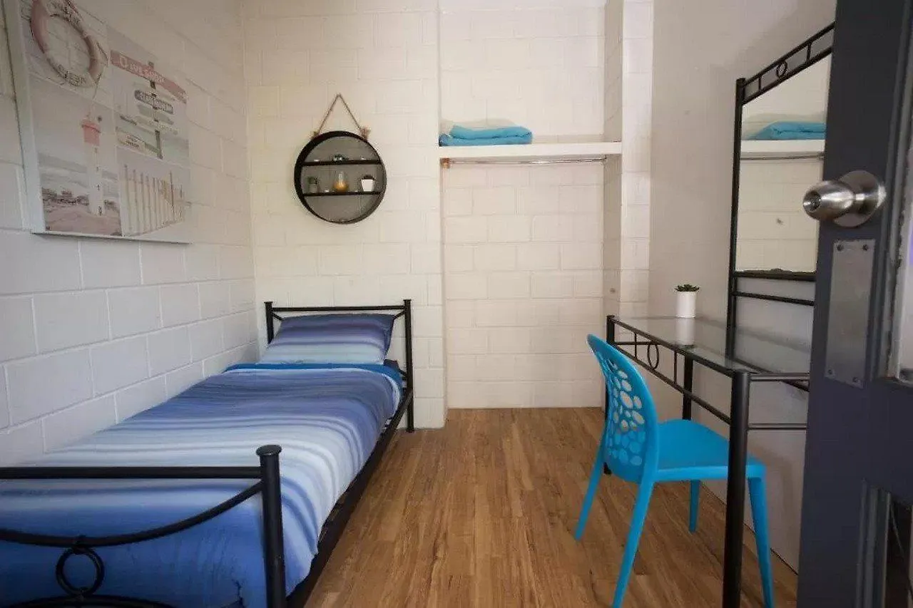 Yha Coolangatta Gold Coast Hostel