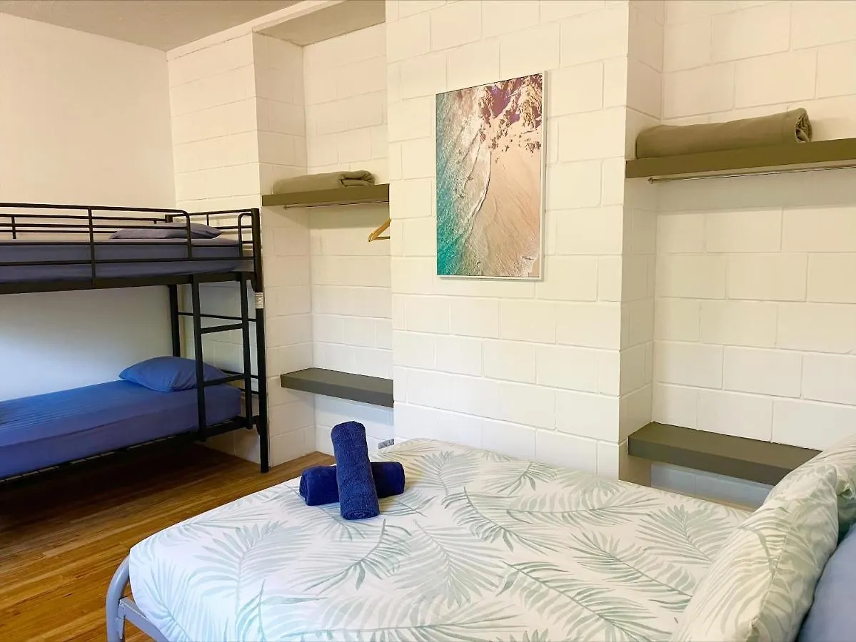 Yha Coolangatta Gold Coast Hostel