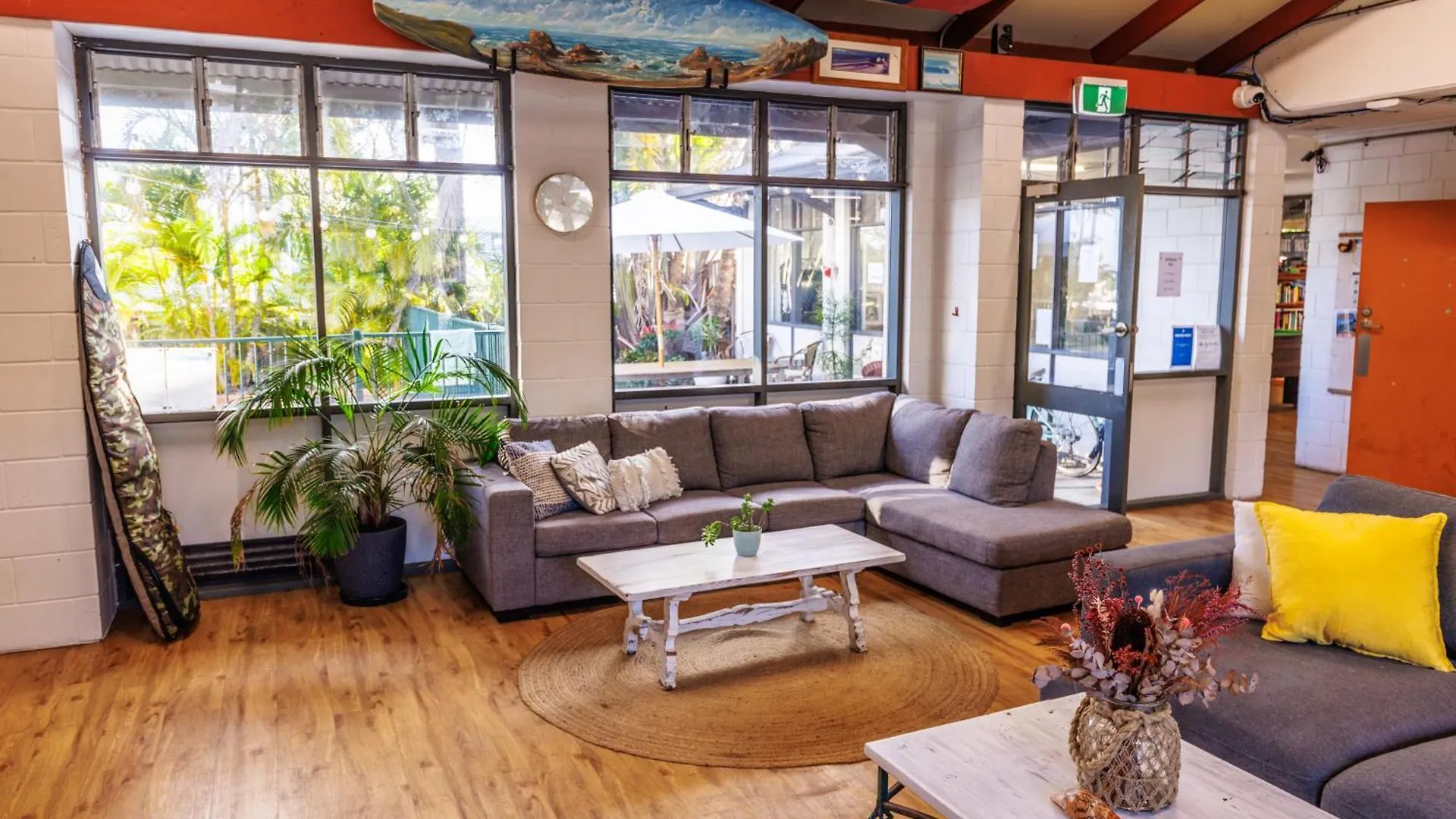 Yha Coolangatta Gold Coast Hostel