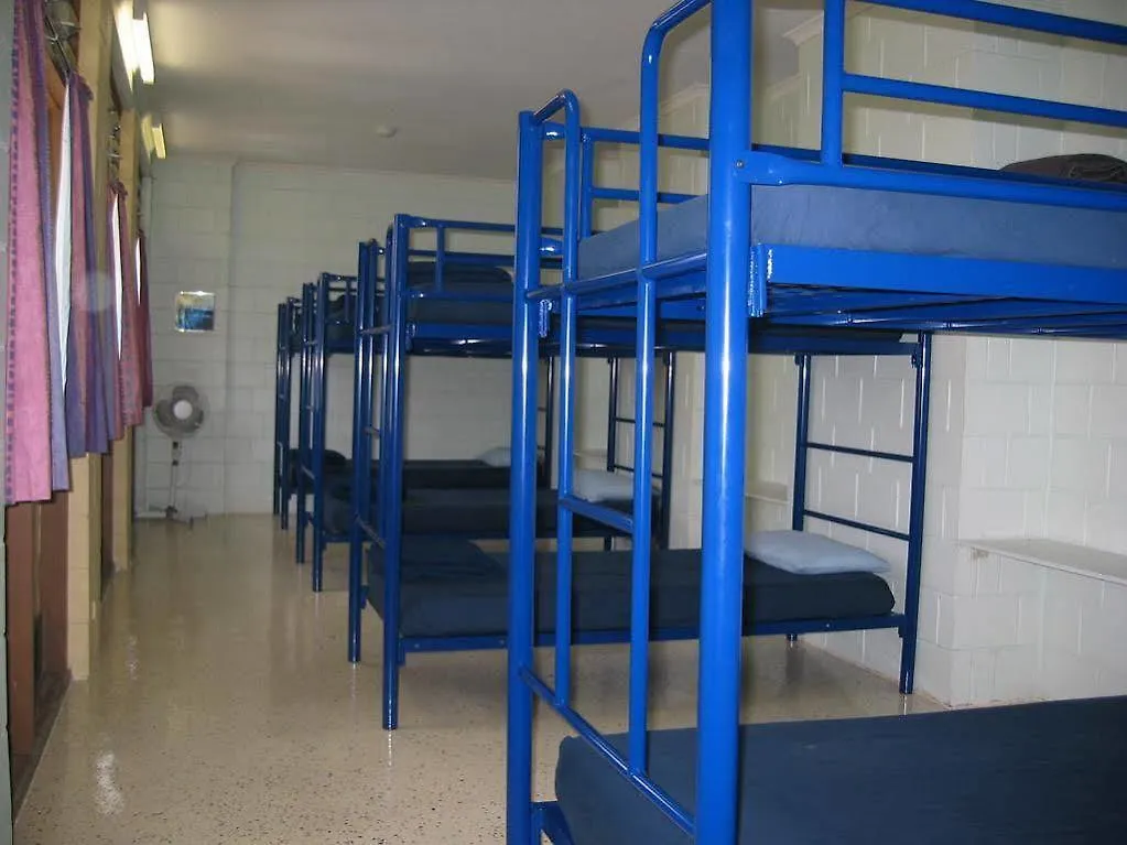 Yha Coolangatta Gold Coast Hostel